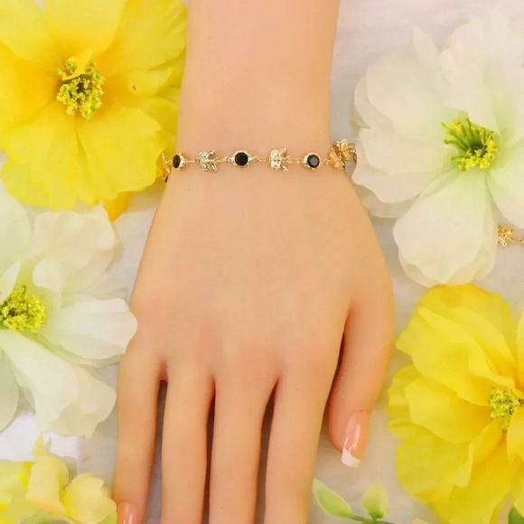 Minimalist Bracelet, Sleek & Modern Design, Women’s Fashion, YC110472-B - Picture 3 of 10